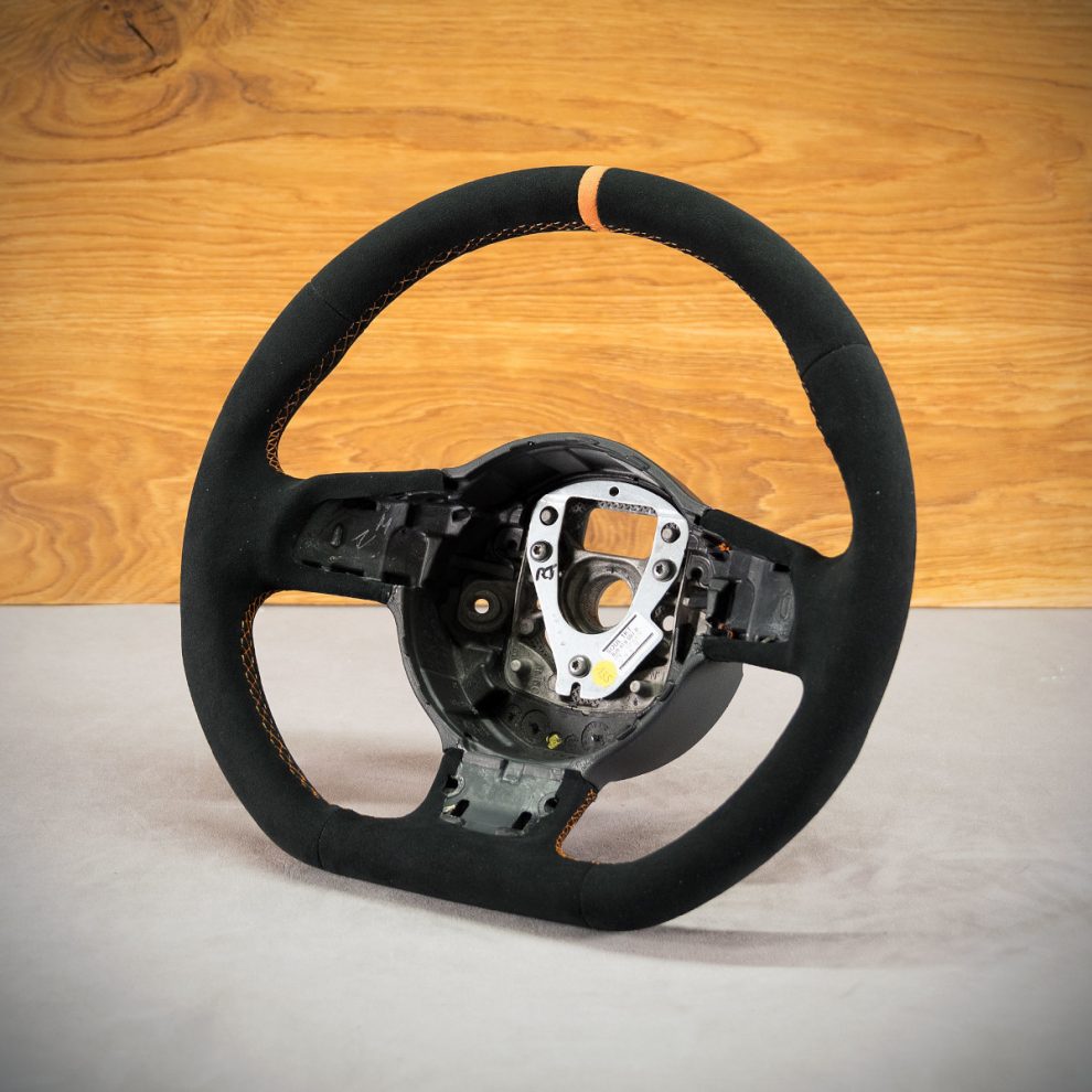 Audi TT 8J Custom steering wheel