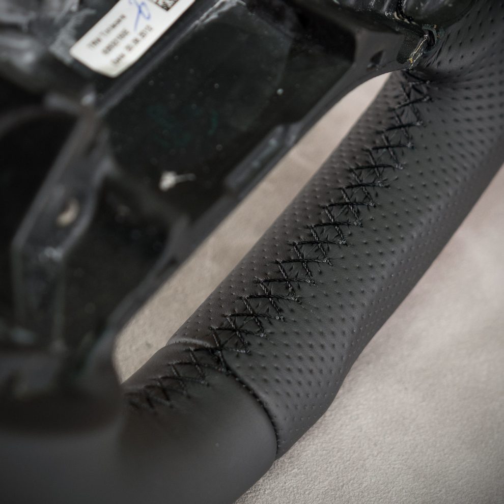 BMW 3GT Custom steering wheel