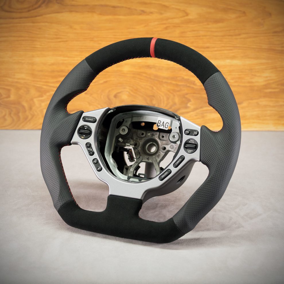 Nissan GT-R Custom steering wheel