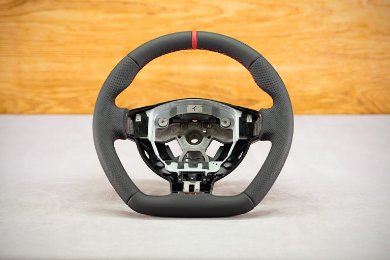 Nissan X-Trail II Custom steering wheel