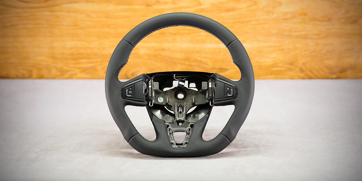 Renault Megane III Custom steering wheel