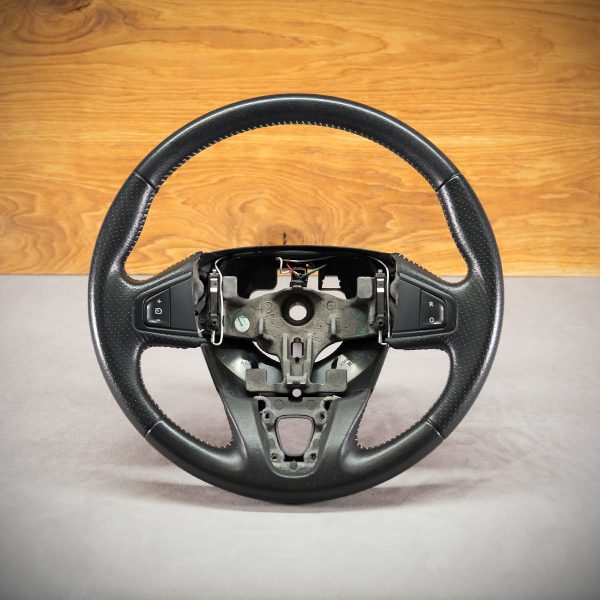 Renault Megane III steering wheel before modification