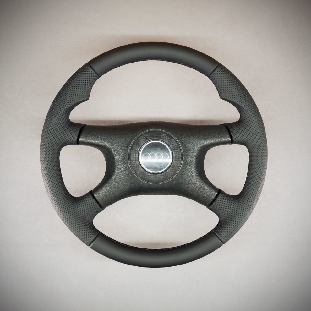 Audi 80 Custom steering wheel