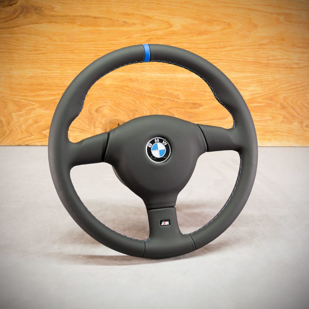BMW E34 Custom steering wheel