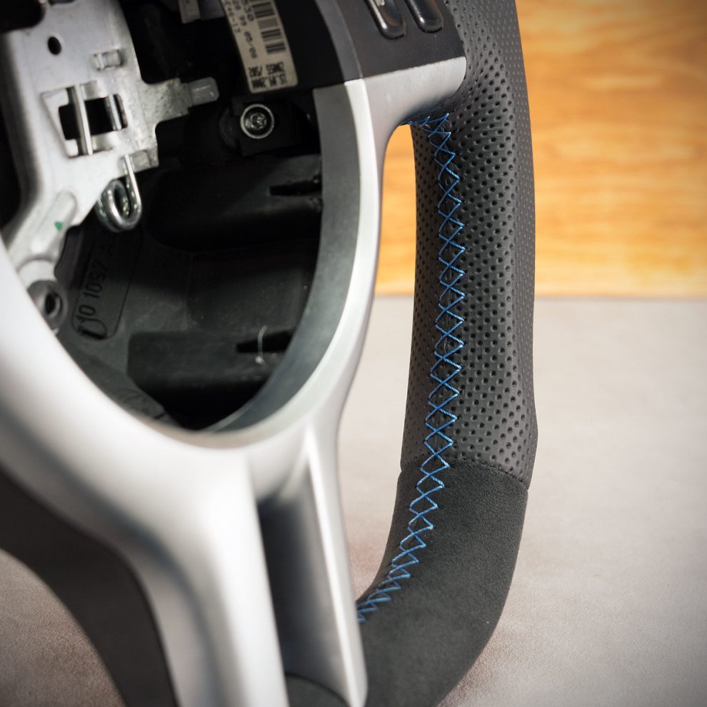 BMW E46 Custom steering wheel