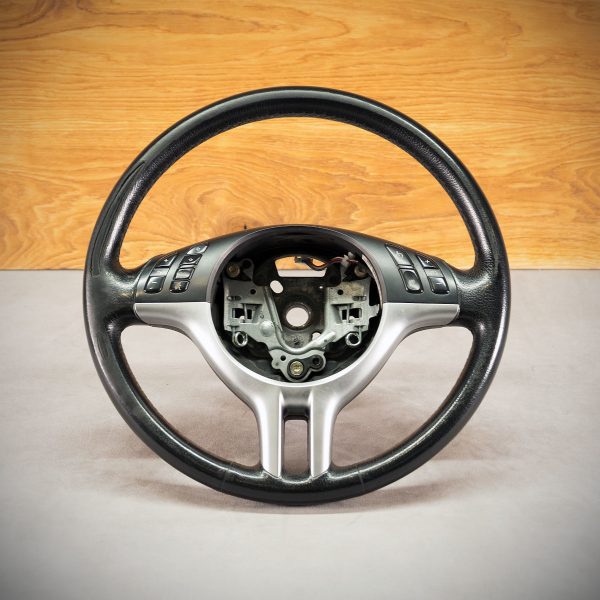 BMW E46 steering wheel before modification
