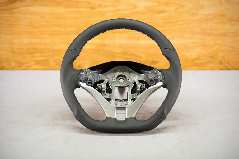 Mitsubishi L200 Custom steering wheel