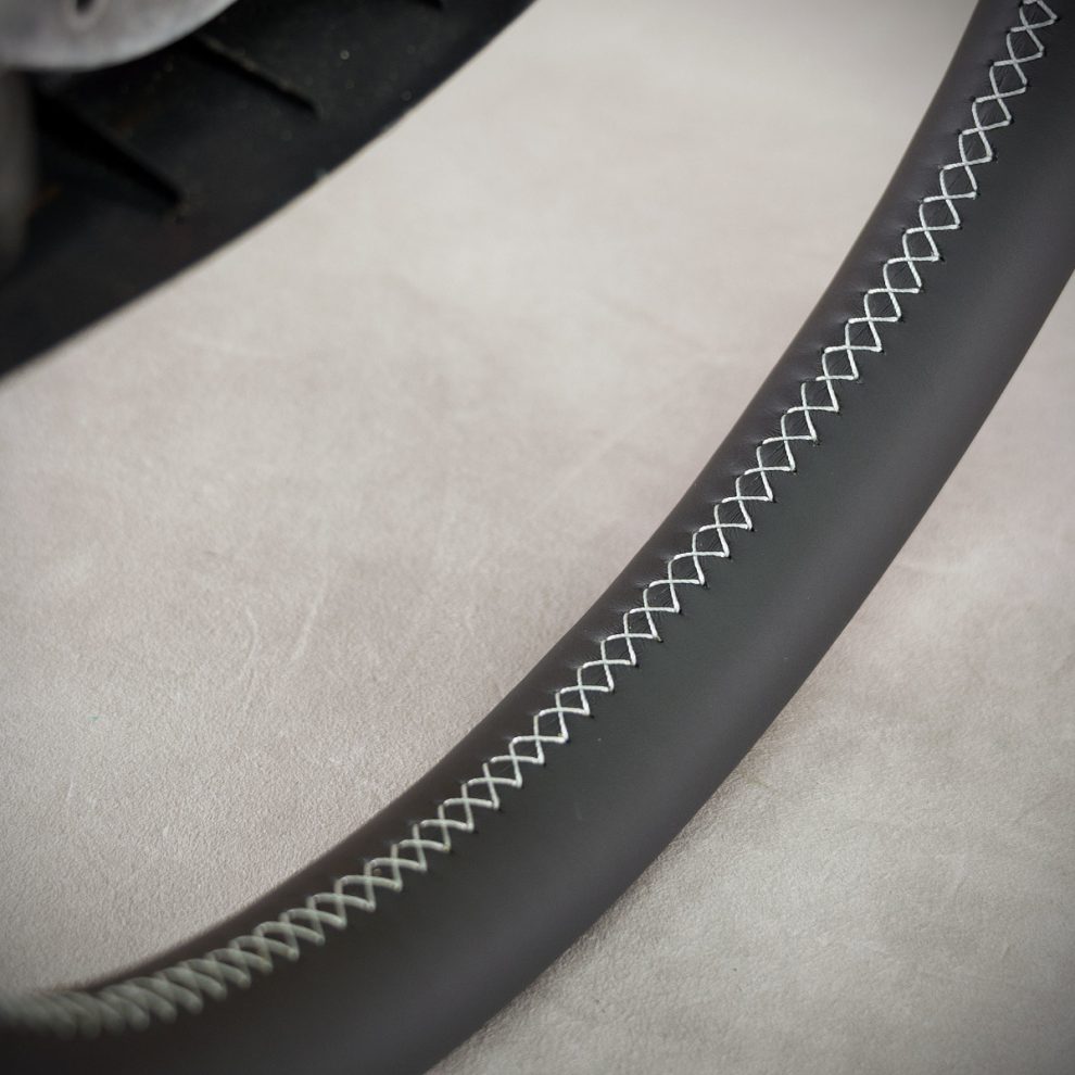 Mitsubishi L200 Custom steering wheel