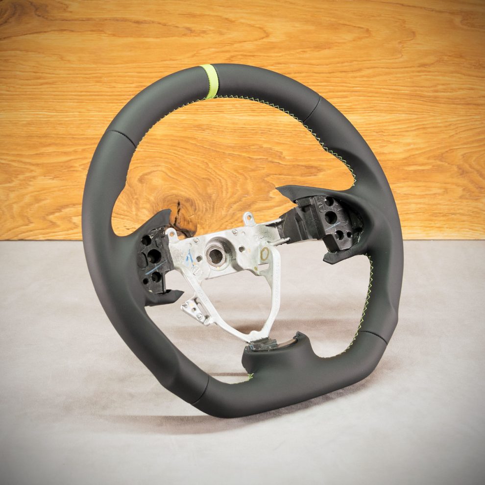 Mitsubishi Lancer Custom steering wheel
