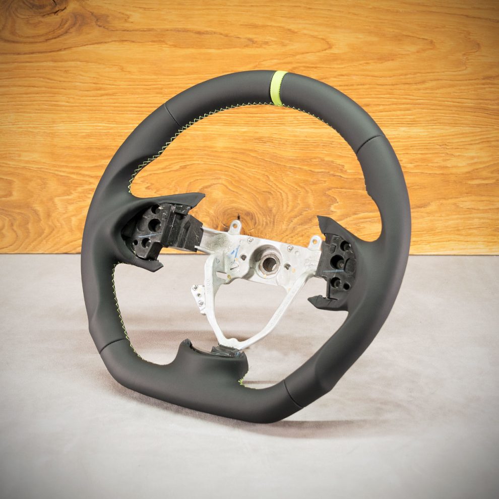 Mitsubishi Lancer Custom steering wheel