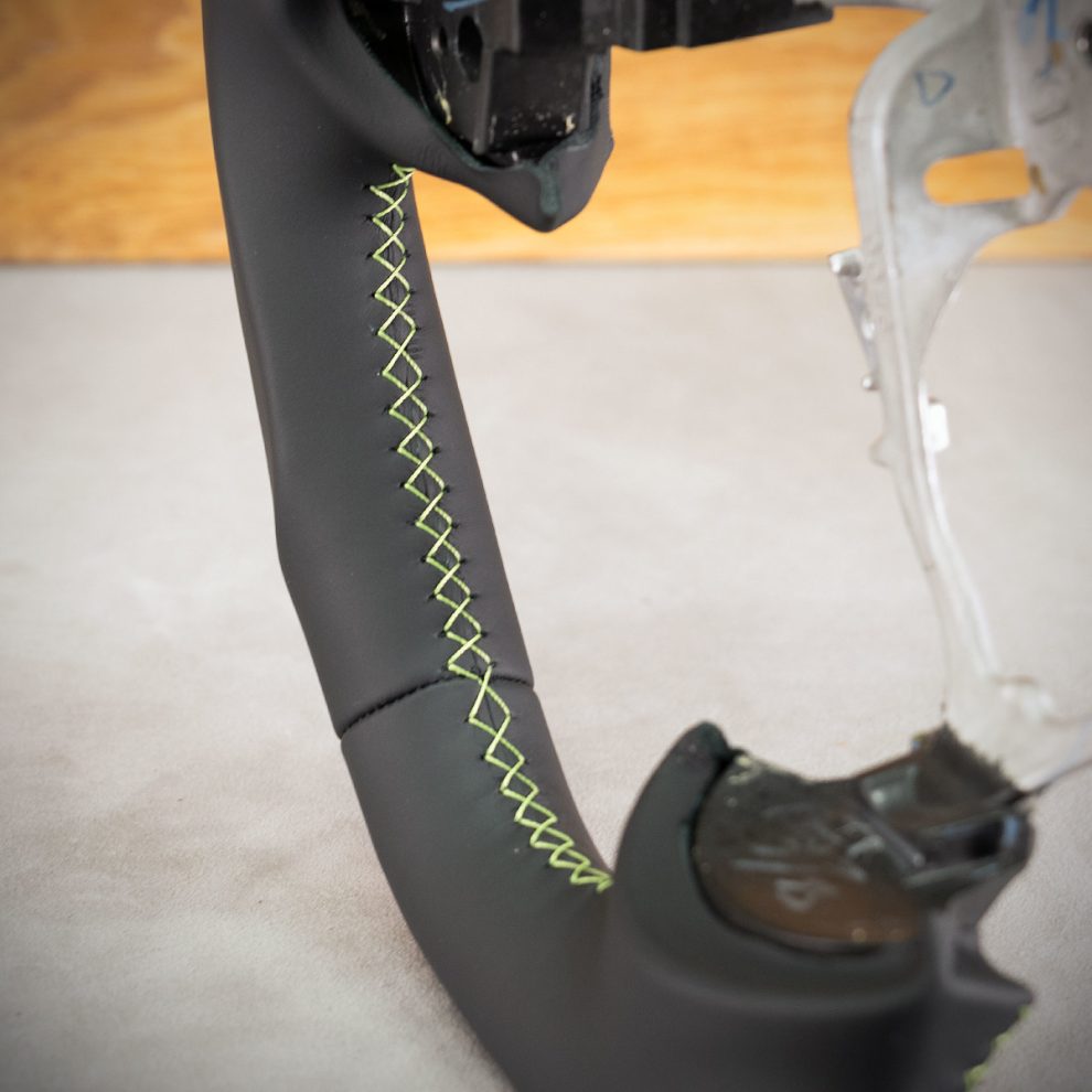 Mitsubishi Lancer Custom steering wheel