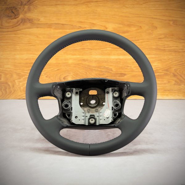 Volkswagen Multivan T4 steering wheel after upholstery Volkswagen Multivan T4 steering wheel after upholstery