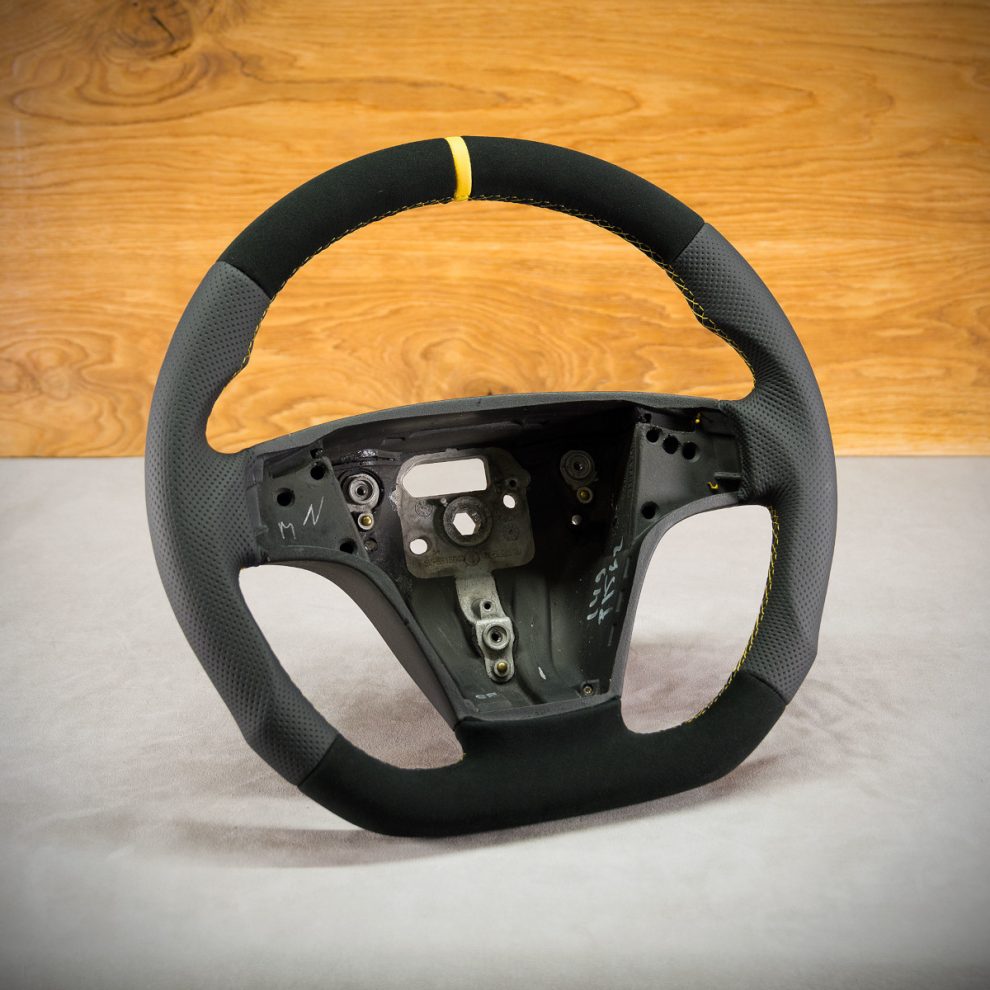 Volvo V50 Custom steering wheel