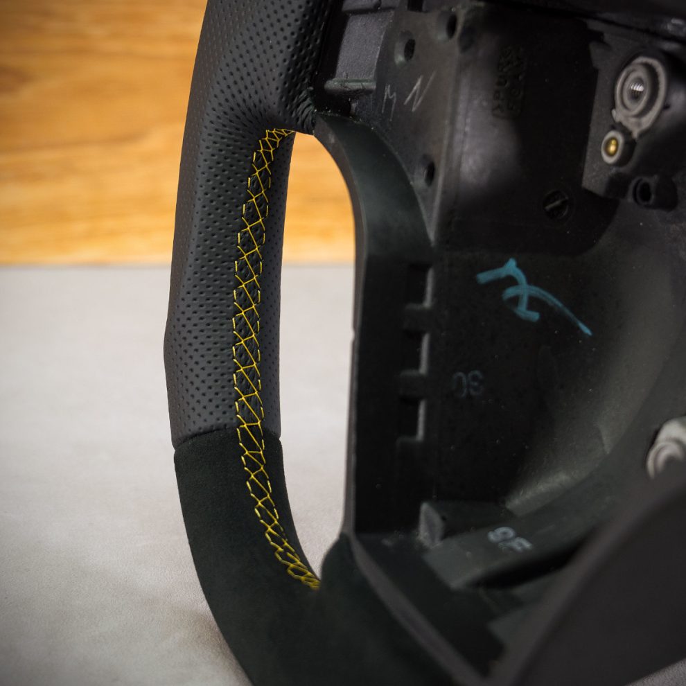 Volvo V50 Custom steering wheel