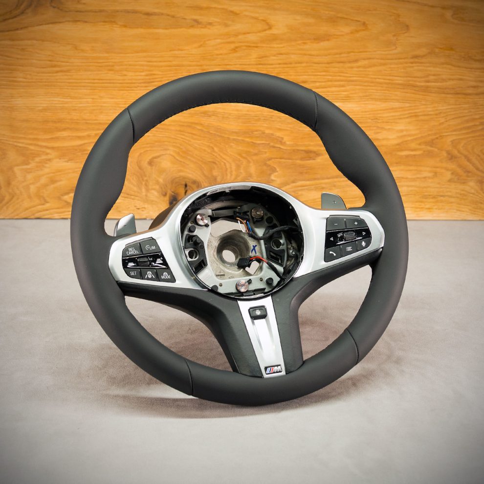 BMW X5 G05 Custom steering wheel