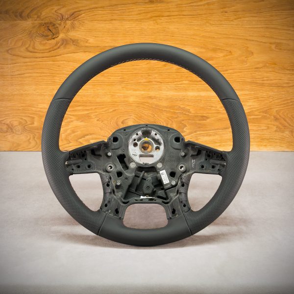 DAF Euro 6 steering wheel after upholstery