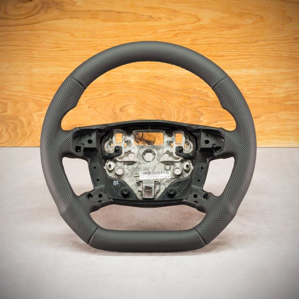Ford Mondeo Mk4 steering wheel after modification