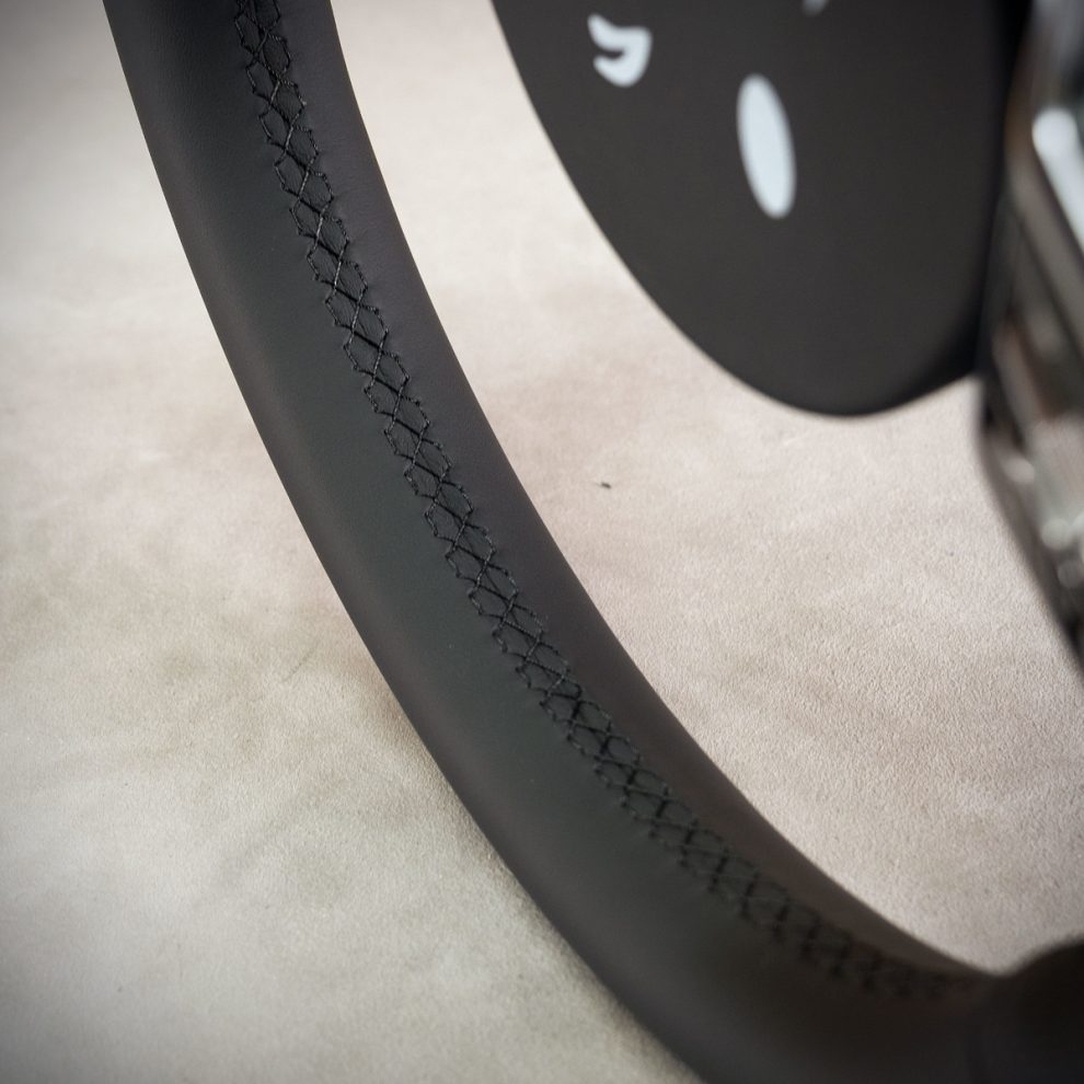 Mercedes-Benz W205 Custom steering wheel