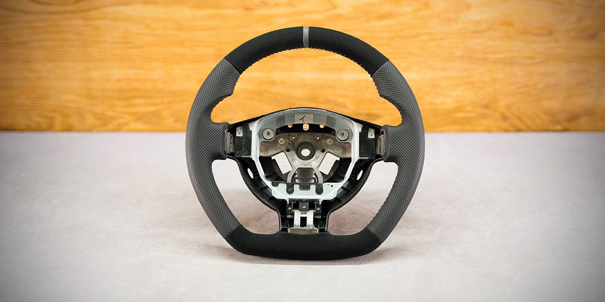 Nissan X-Trail II Custom steering wheel