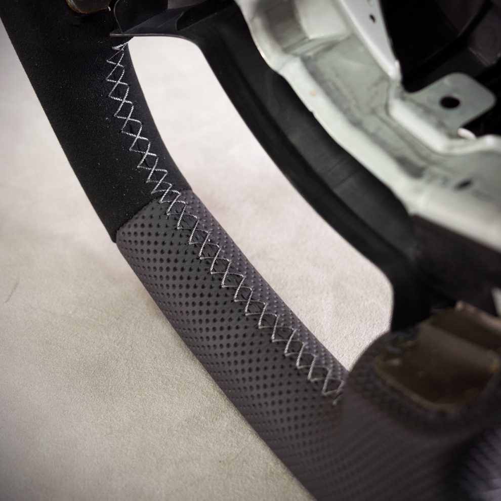 Nissan X-Trail II Custom steering wheel