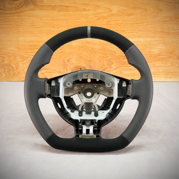 Nissan X-Trail II steering wheel after modification