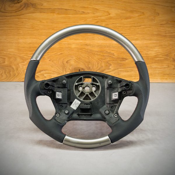 Opel Omega B steering wheel after upholstery