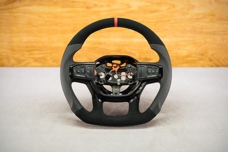 RAM 1500 Custom steering wheel