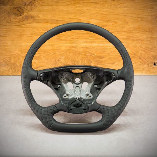 Scania R steering wheel after modification