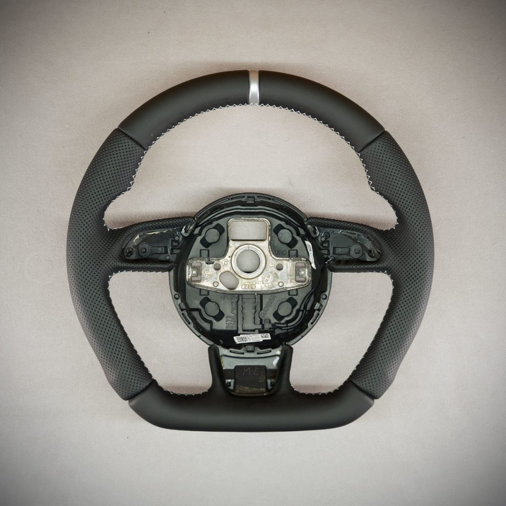 Audi A3 8V Custom steering wheel