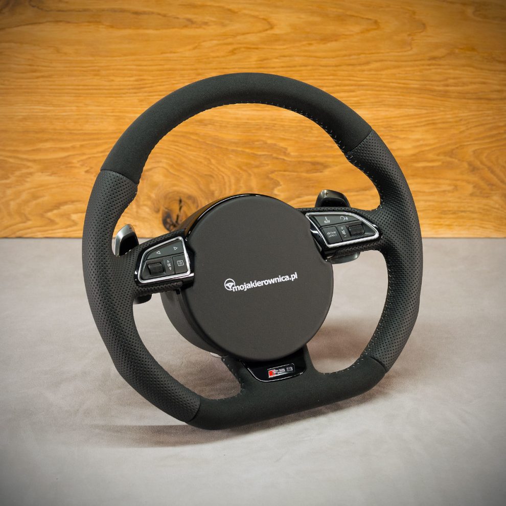 Audi RS6 Custom steering wheel