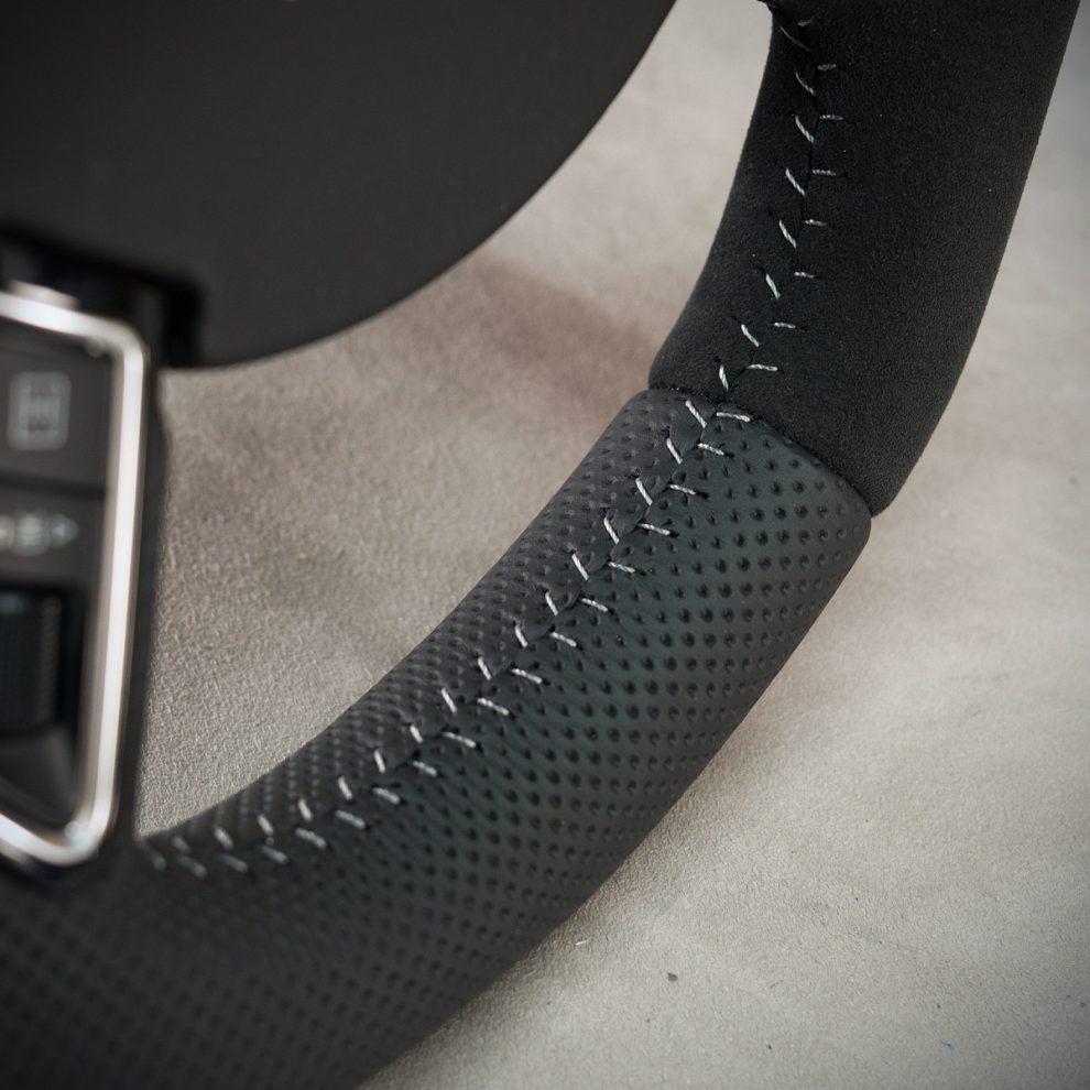 Audi RS6 Custom steering wheel