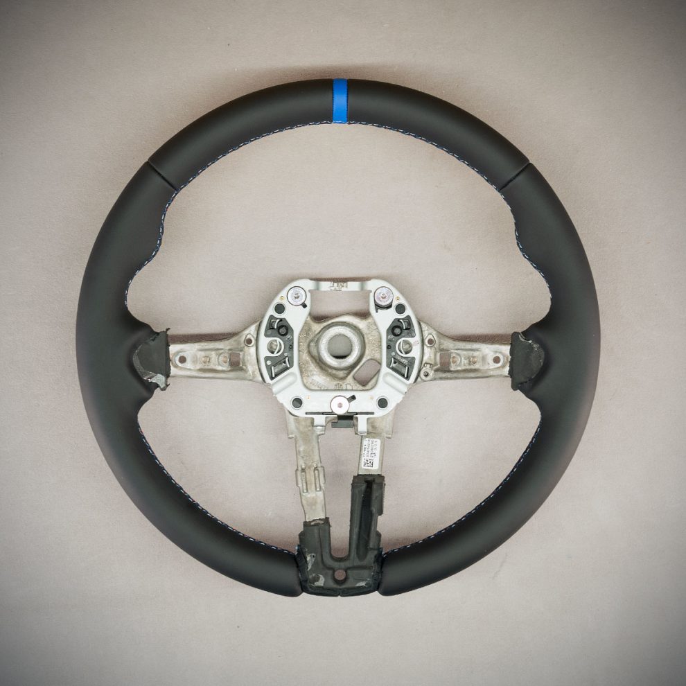 BMW X5 F15 Custom steering wheel