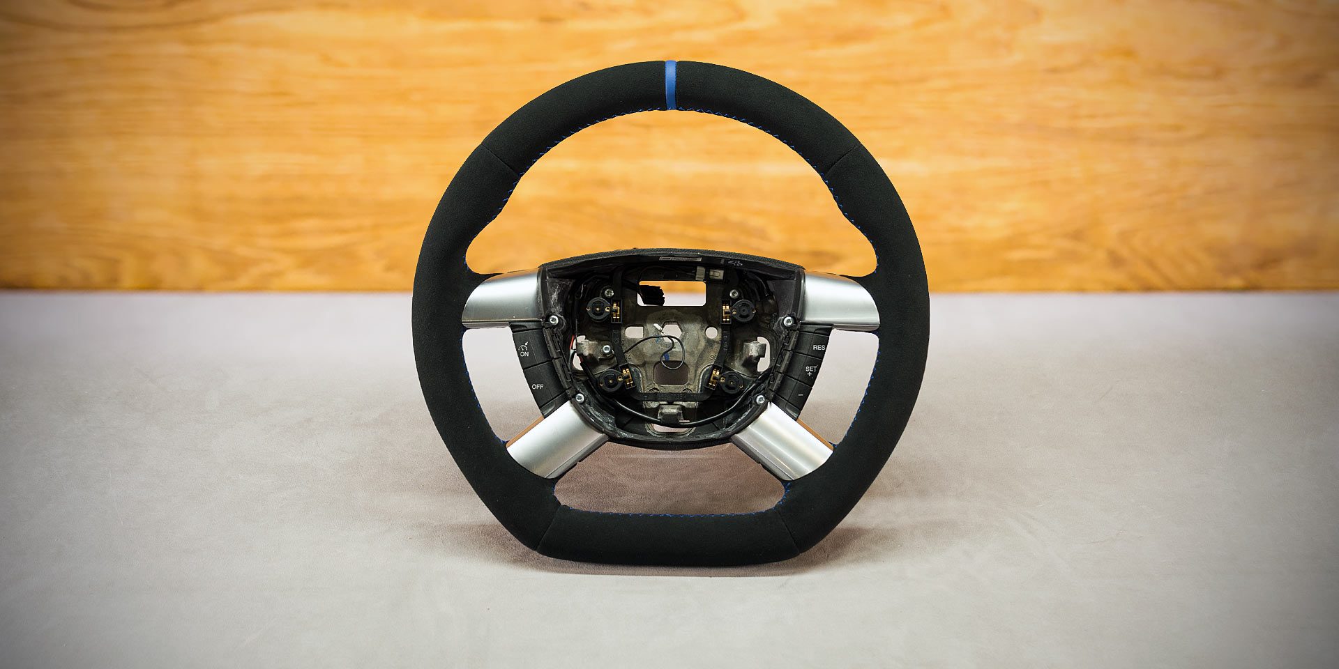 Ford Focus Mk2 Custom steering wheel