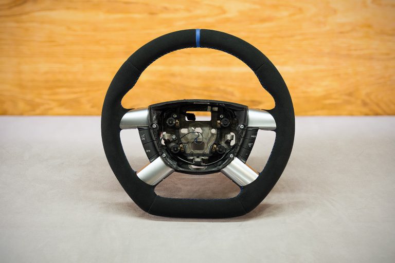 Ford Focus Mk2 Custom steering wheel