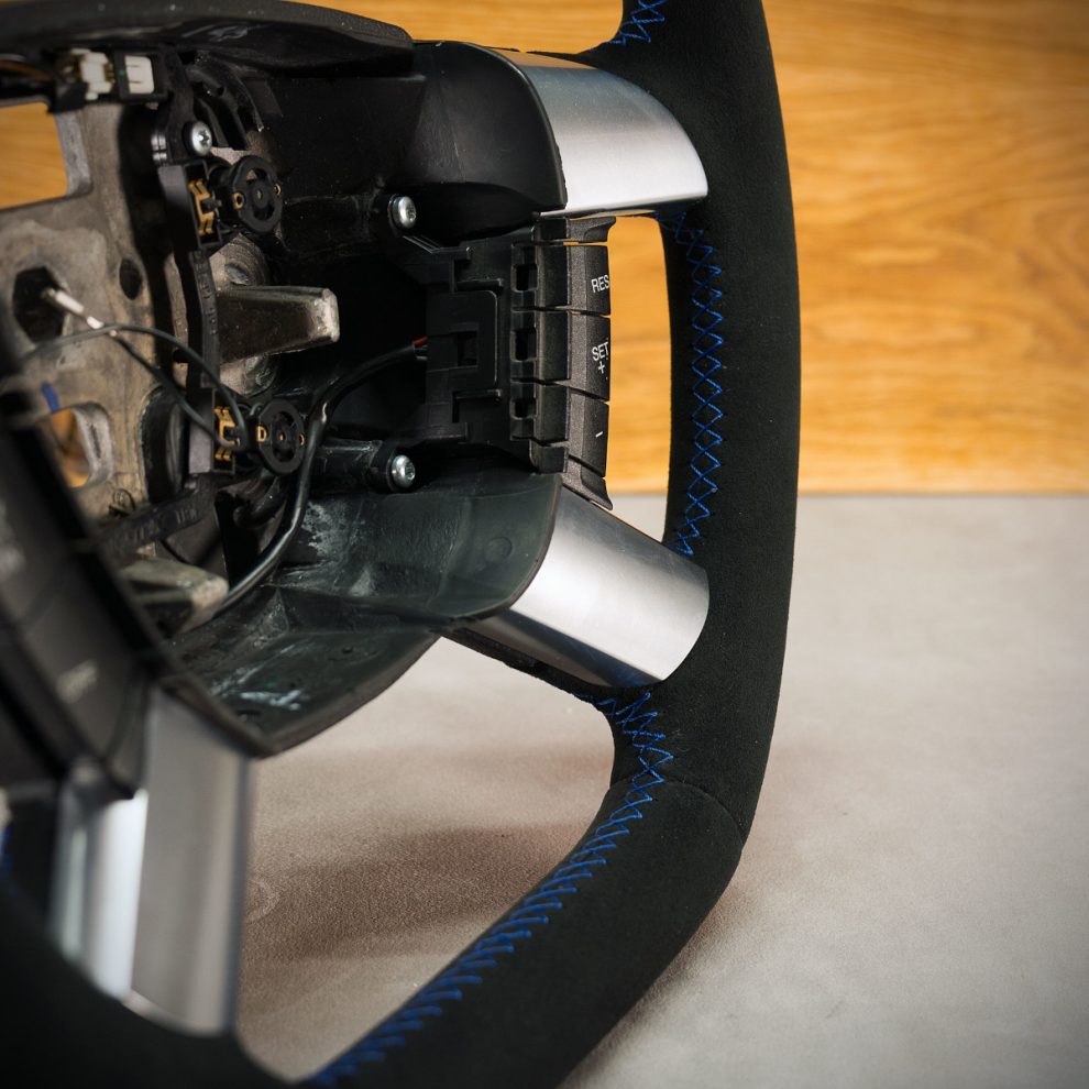 Ford Focus Mk2 Custom steering wheel