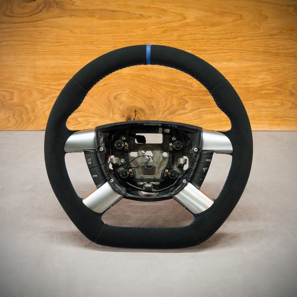Ford Focus Mk2 steering wheel after modification