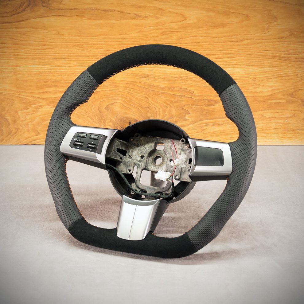 Mazda MX-5 NC Custom steering wheel