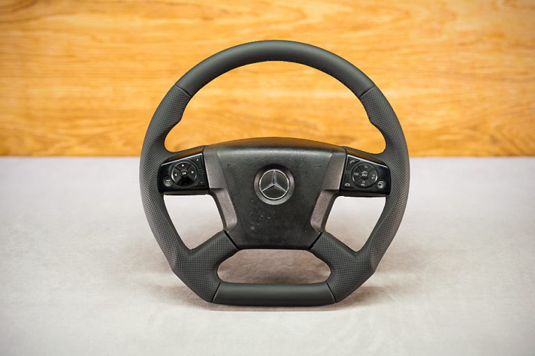 Mercedes-Benz Atego Custom steering wheel