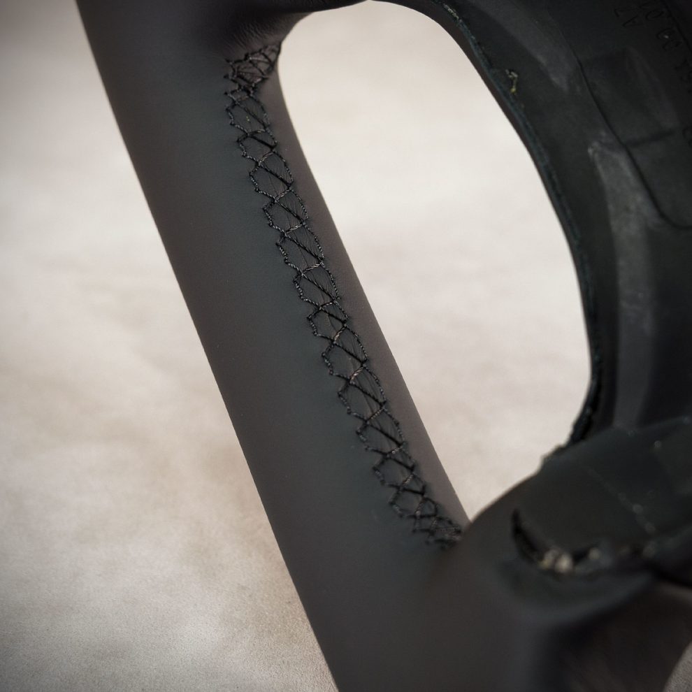 Mercedes-Benz Sprinter Custom steering wheel