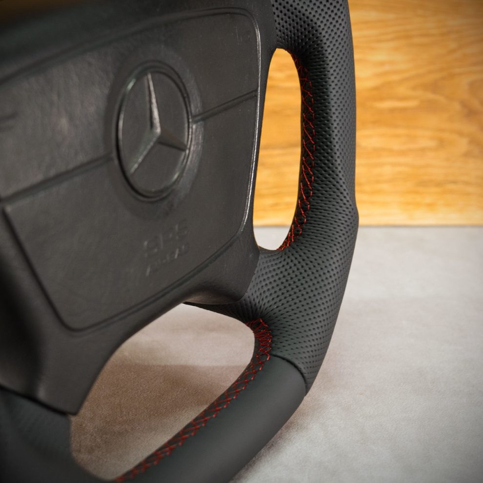Mercedes-Benz W124 Custom steering wheel