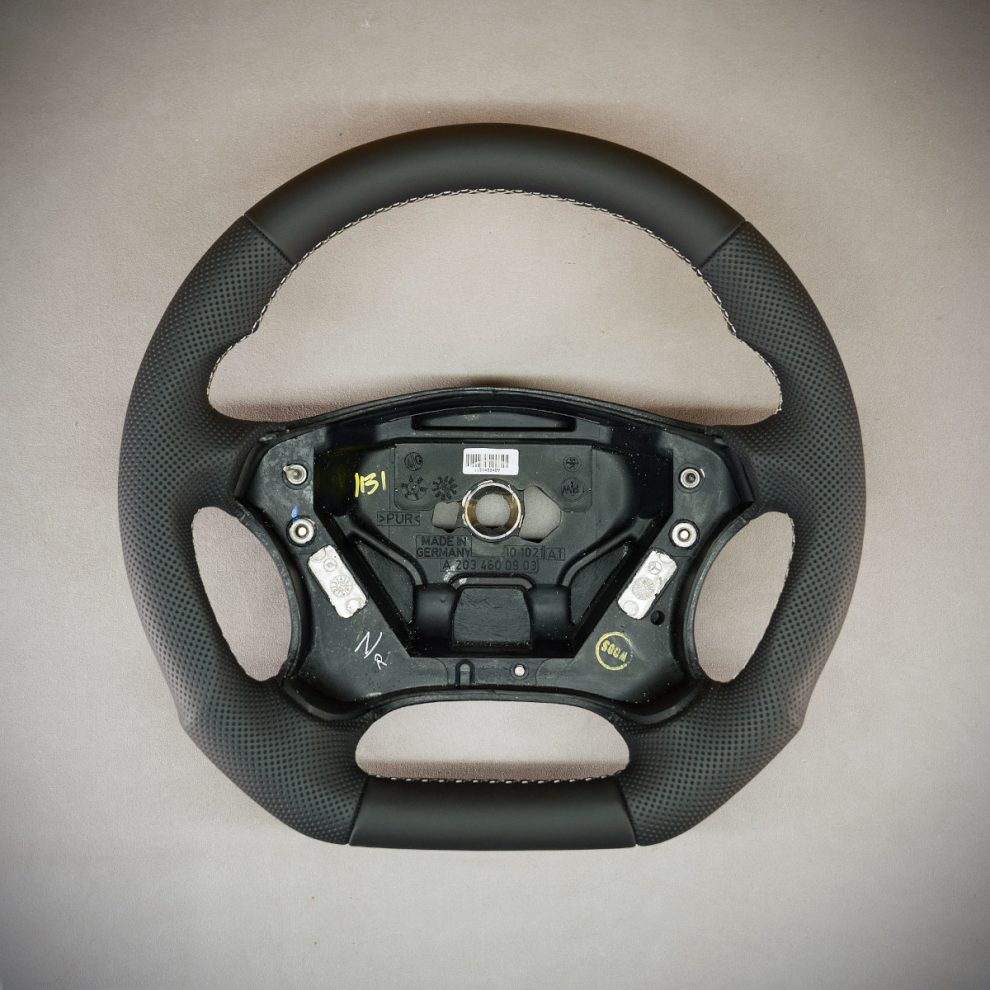 Mercedes-Benz W203 Custom steering wheel