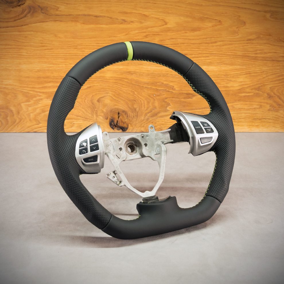 Mitsubishi Lancer Custom steering wheel