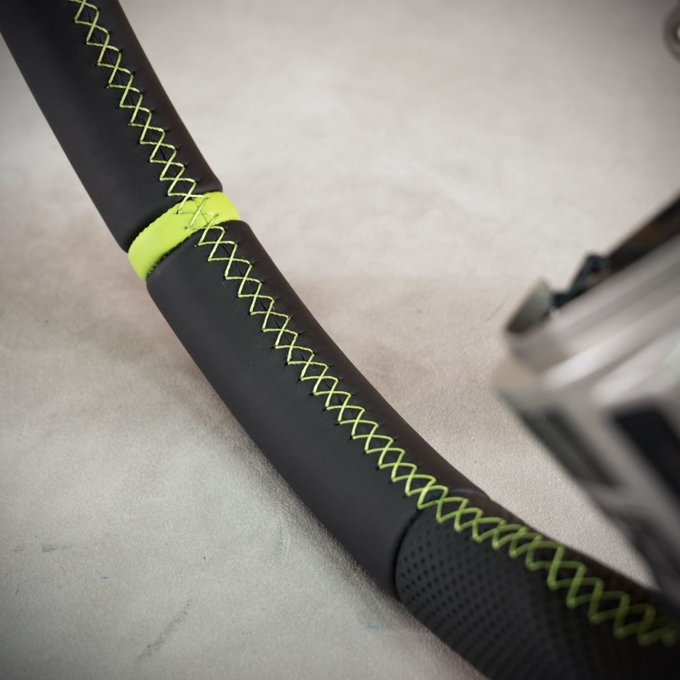 Mitsubishi Lancer Custom steering wheel