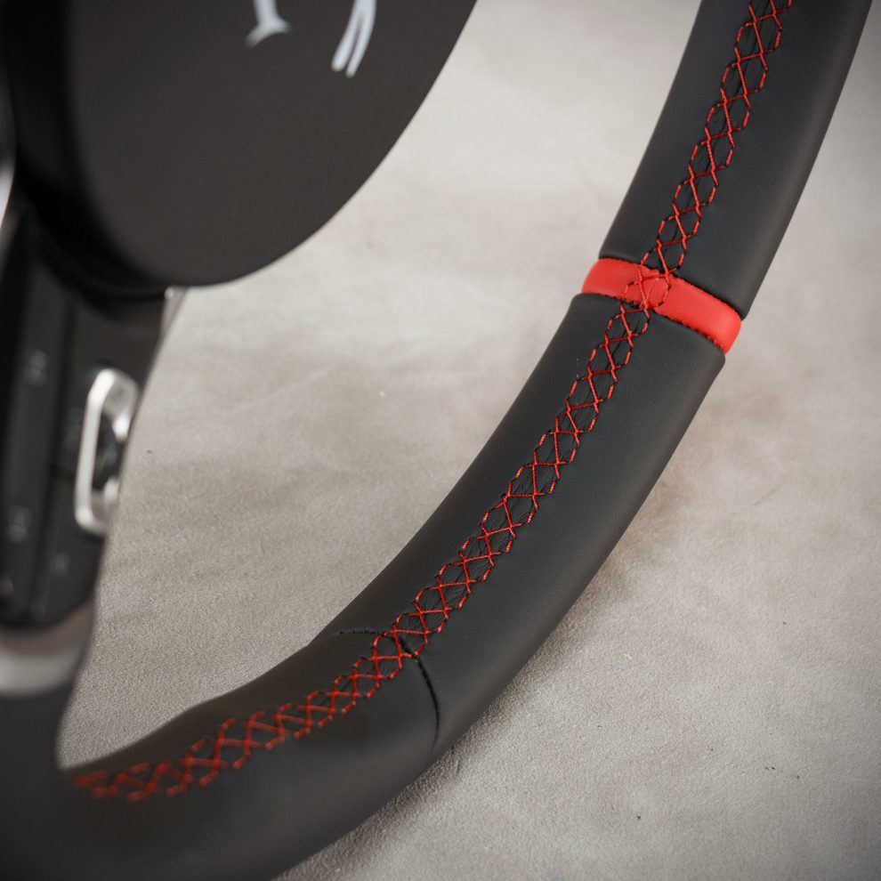 Volkswagen Golf GTI Custom steering wheel