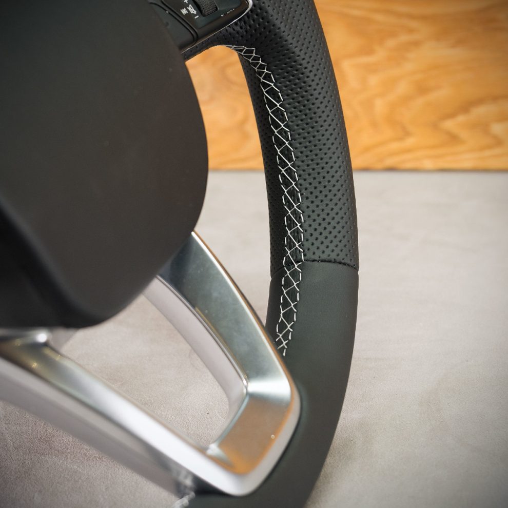 Audi Q7 Custom steering wheel