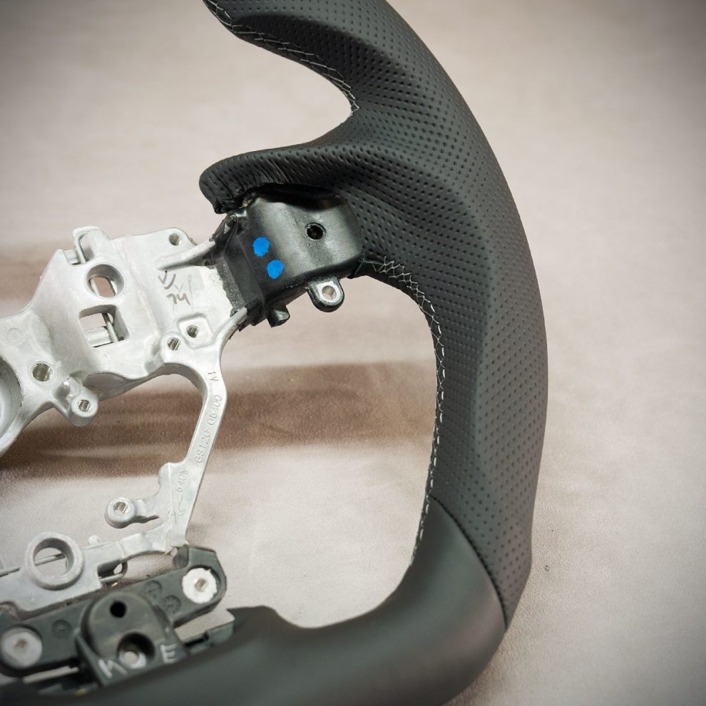 Lexus GS Custom steering wheel