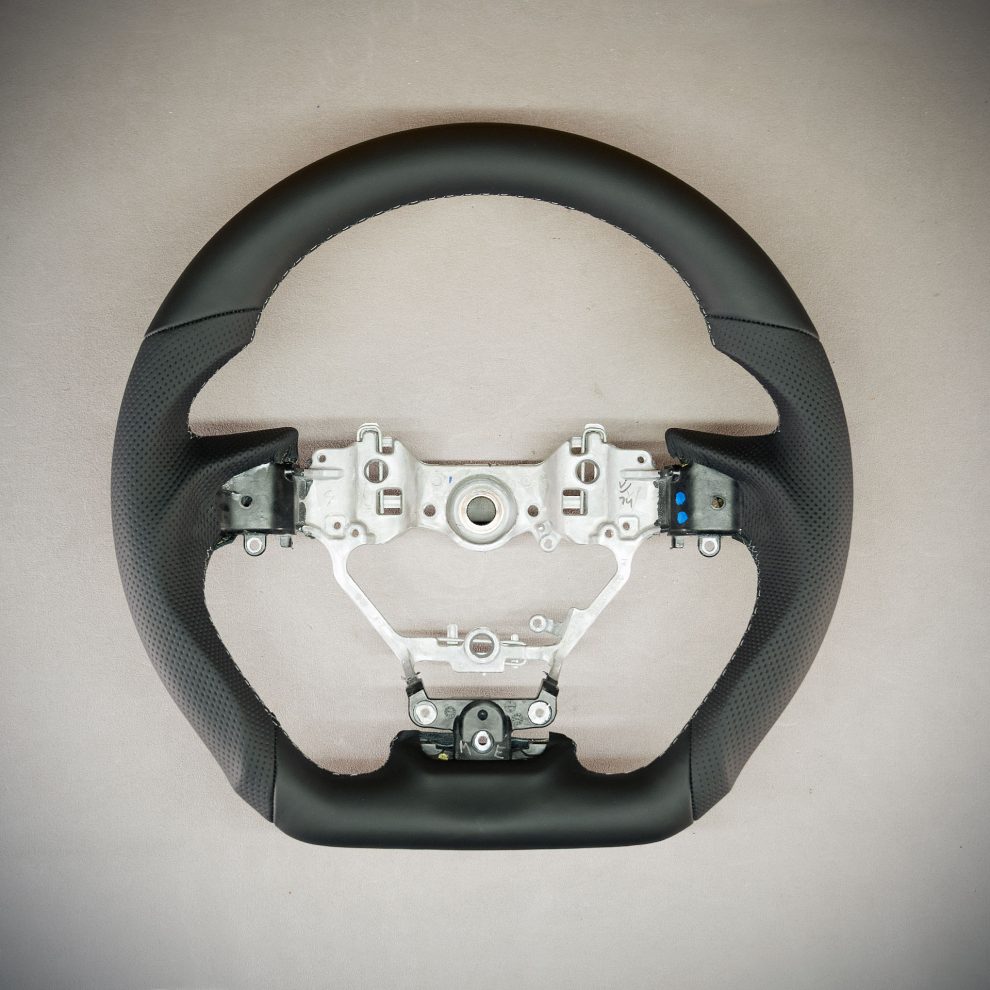 Lexus GS Custom steering wheel