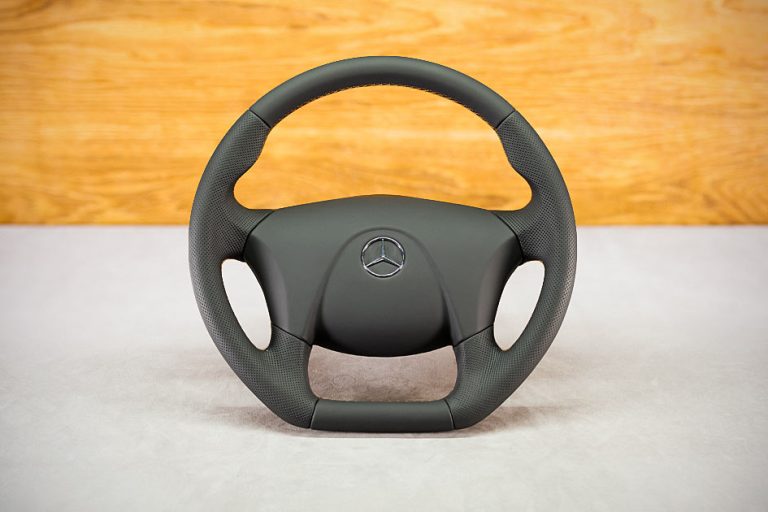 Mercedes-Benz Atego Custom steering wheel