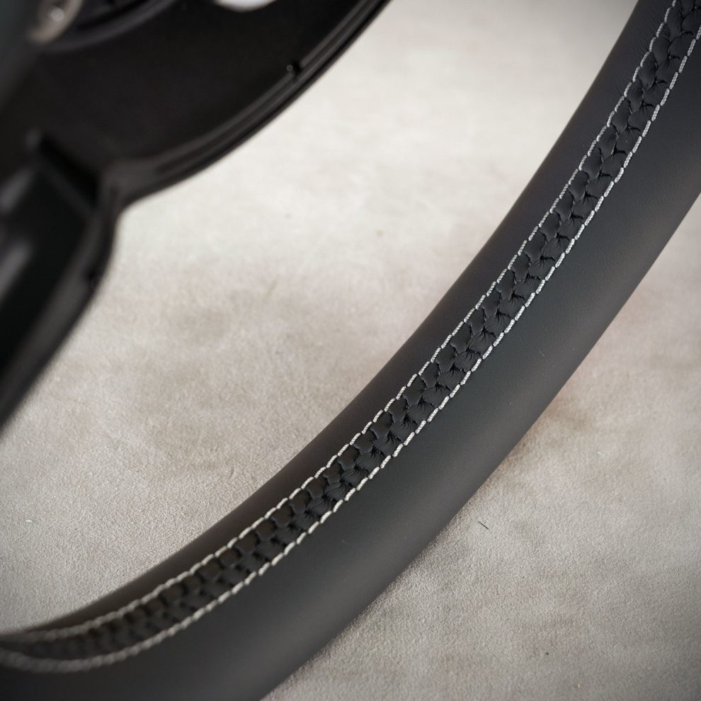 Mercedes-Benz GLE W167 Custom steering wheel