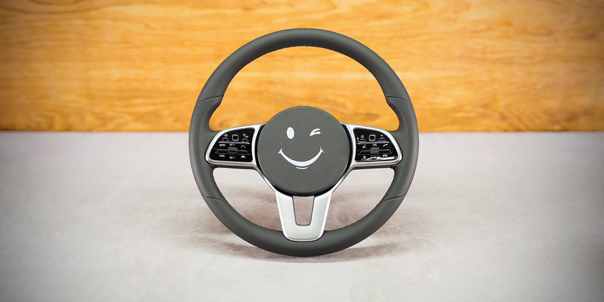 Mercedes-Benz Sprinter Custom steering wheel